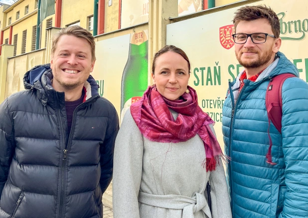 Martin Svoboda, Petra Hanzlová a Daniel Dvořák po návštěvě pivovaru Starobrno