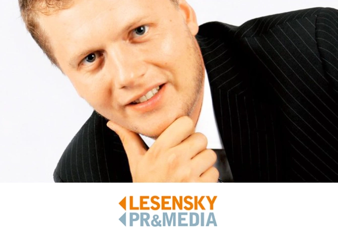 Petr Lesenský zakladá PR agentúru Lesensky.cz. 